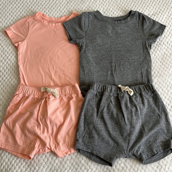 Old Navy 4-Piece Bodysuit and Shorts Set for Baby - Picture 6 of 6